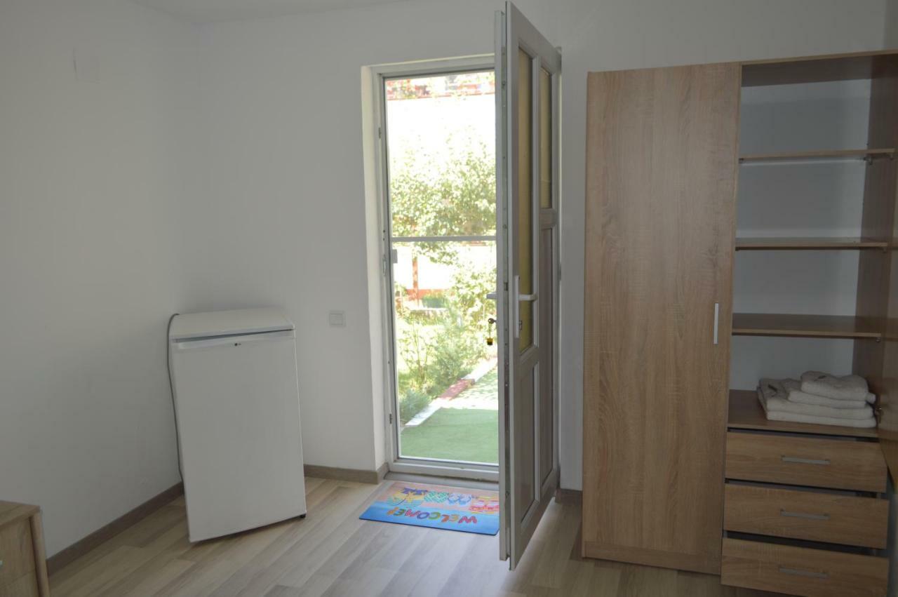 Отель Casa Gia Костинешти Экстерьер фото