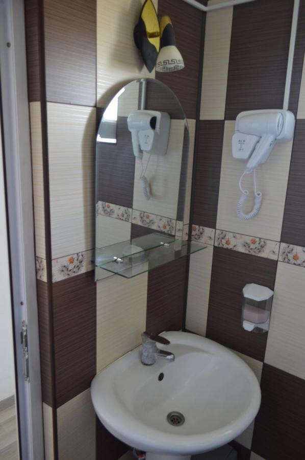 Отель Casa Gia Костинешти Экстерьер фото